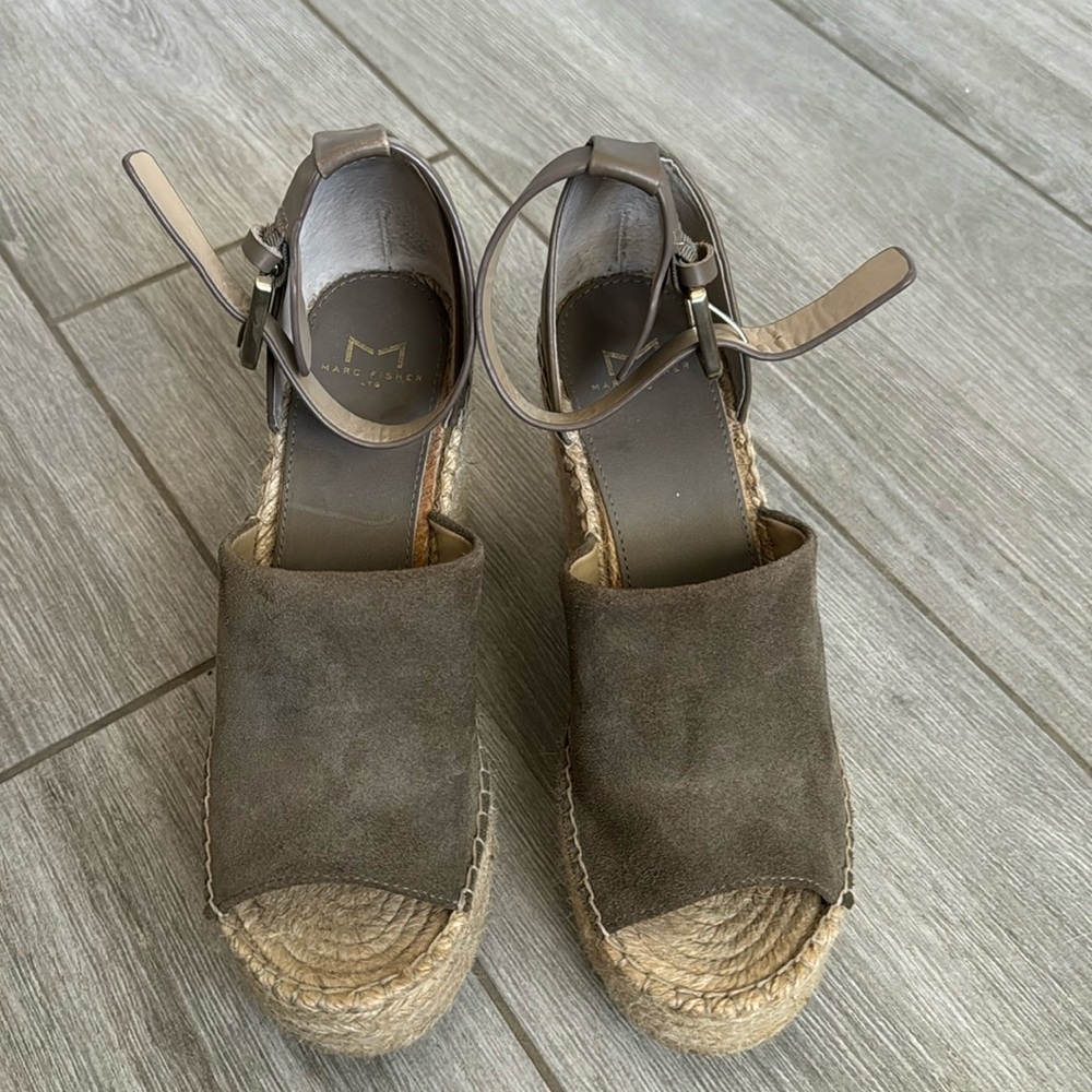 Marc Fisher platform espadrille platform sandals